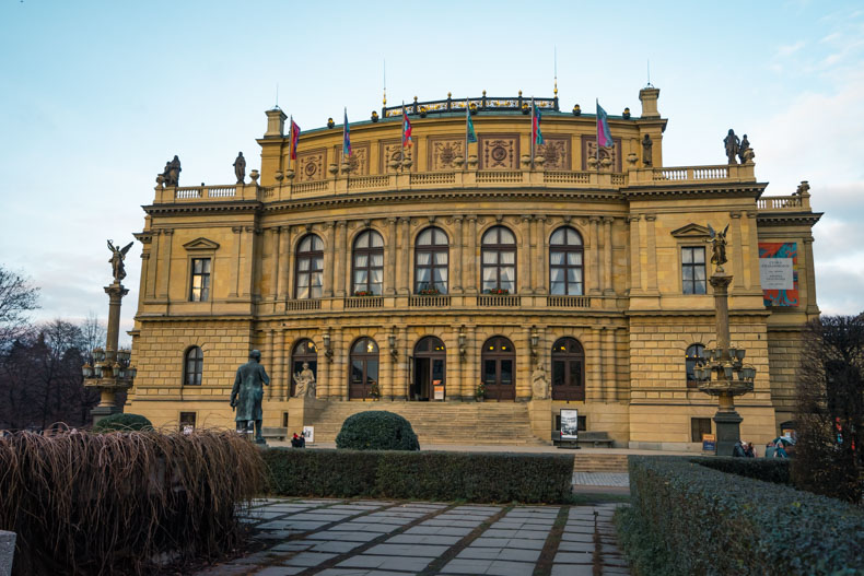 Prag Rudolfinum byggnad
