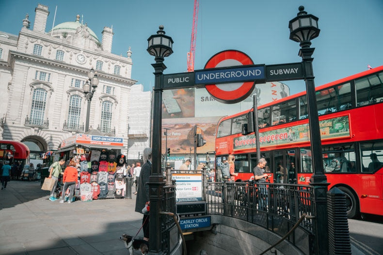 london Piccadilly Circus & Trafalgar Square