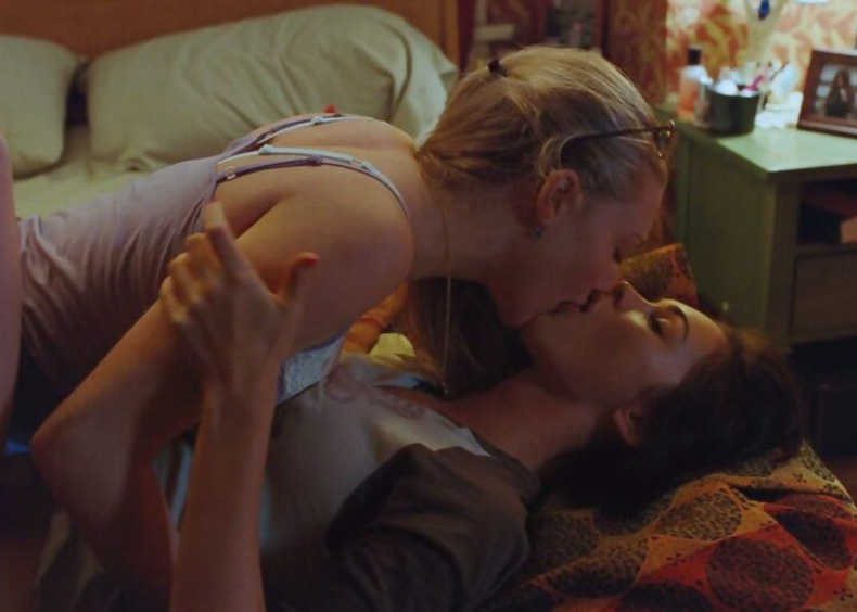 Lesbian Kissing On Bed